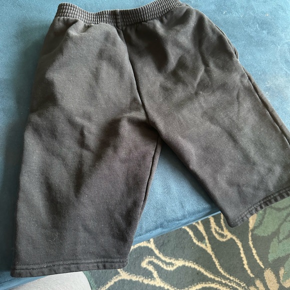 Balenciaga Logo Kid Shorts - Picture 3 of 4